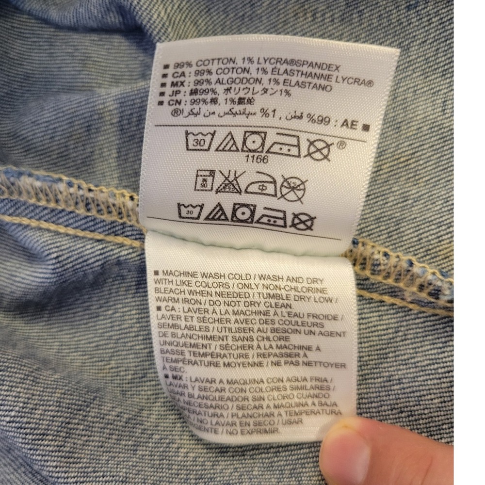 Old Navy Women's Denim Jacket Medium Blue Jean Jacket Classic Casual - Picture 4 of 8